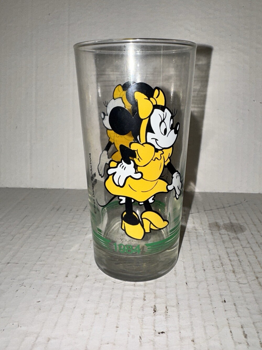 Vintage 1984 Disney Minnie Mouse Hooks Drug Store Glass Tumbler Yellow Dress